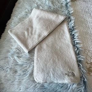 The North Face Creamy White Scarf